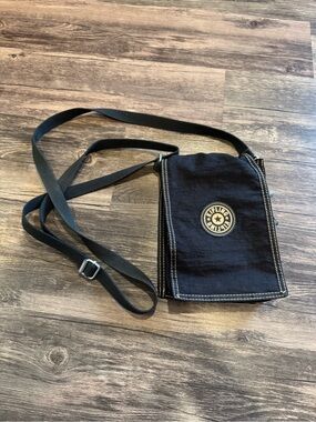 Kipling Black Tan Tonal Crossbody Bag